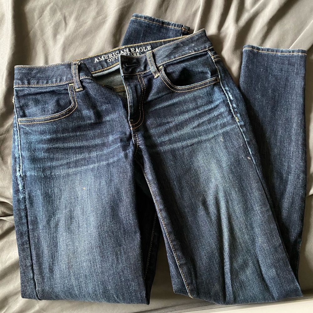 American Eagle dark wash jeans